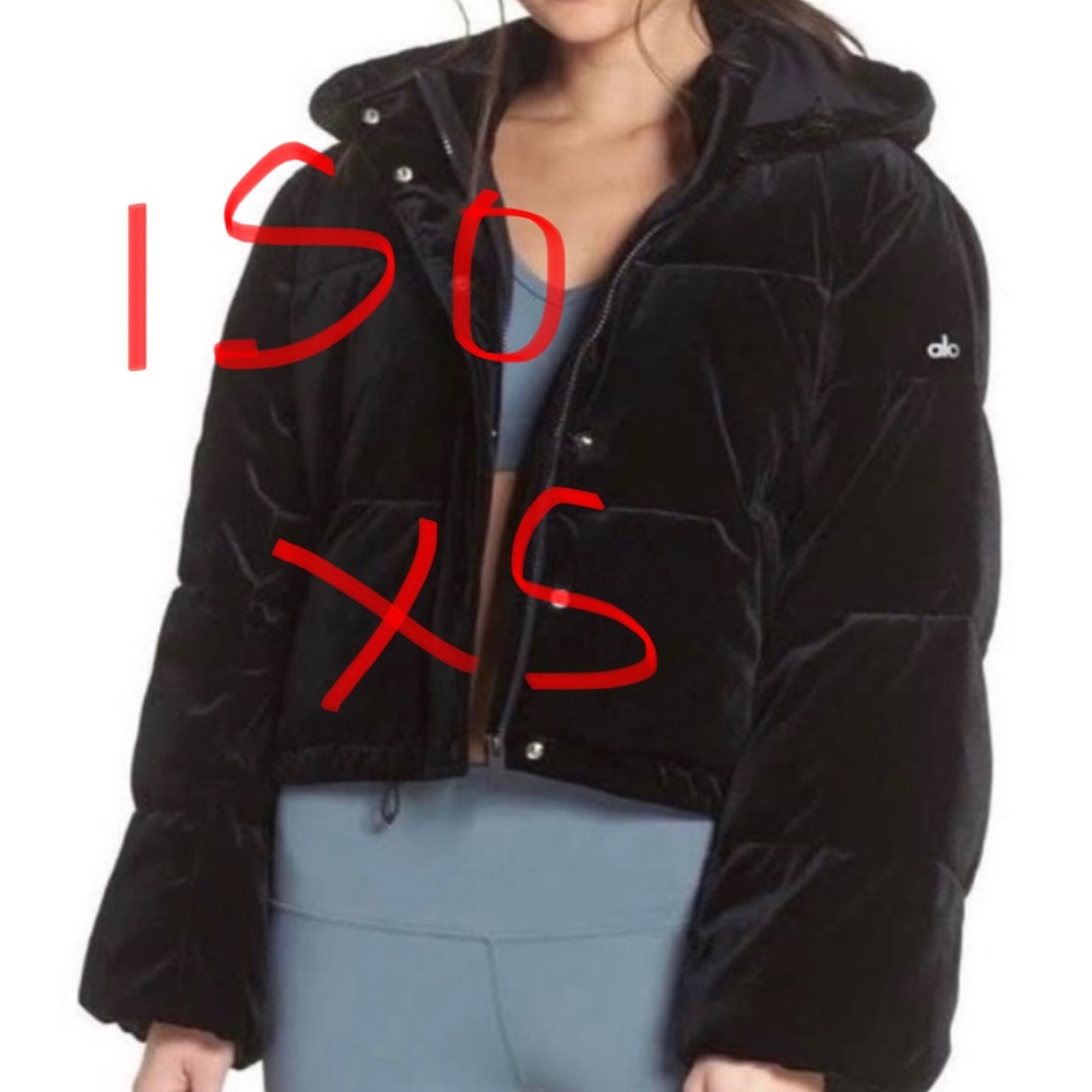 ISO Alo Velvet Puffer in XS